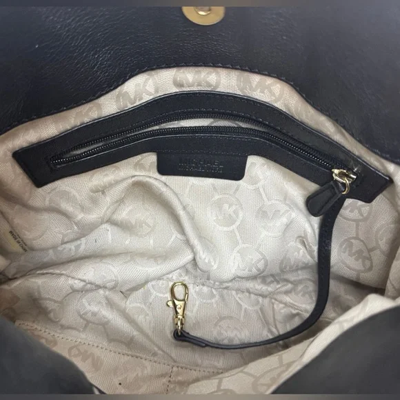 Michael Kors Hamilton Medium Saffiano Leather Handbag w Gold Rock Black - Picture 8 of 11